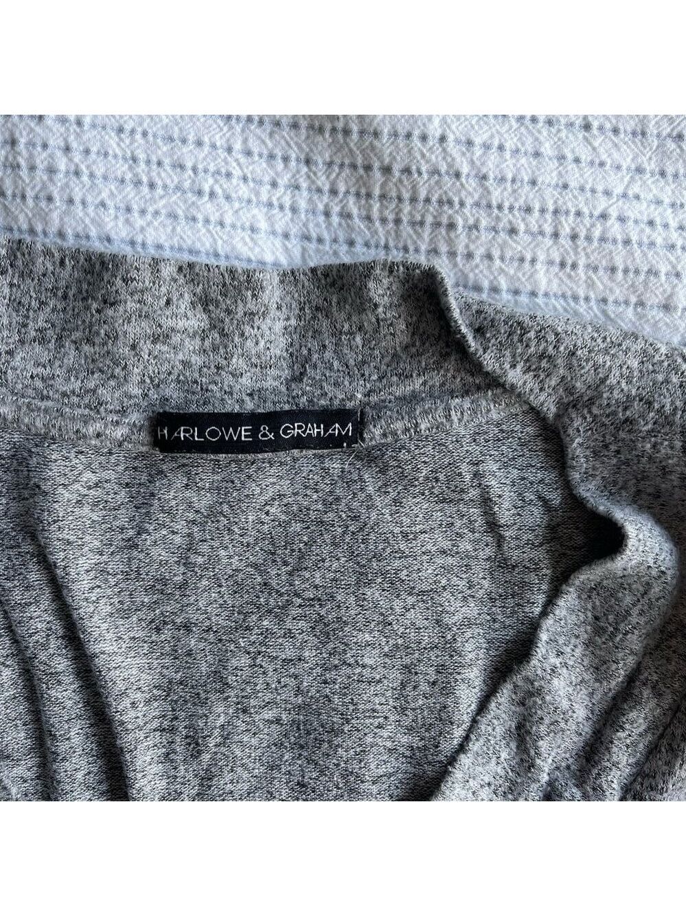 Harlowe & Graham V-Neck Long Sleeve Top (Size M) [Grey] - Picture 2 of 4